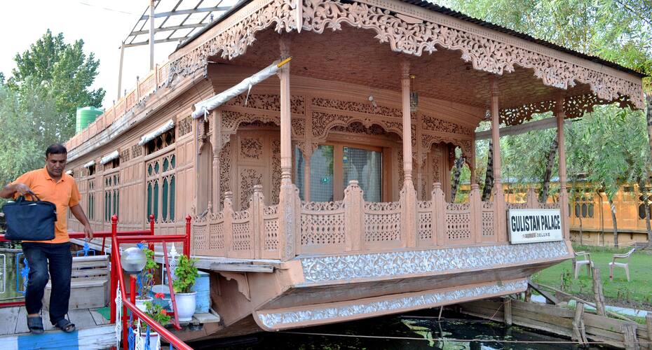 Gulistan Palace, Srinagar 1